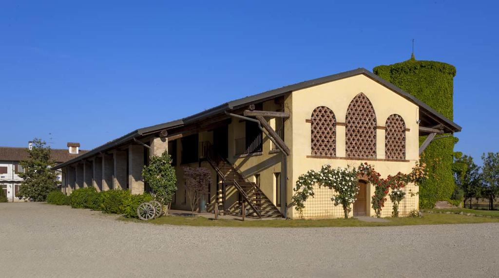 Agriturismo Cascina Marzana Hotell Pavia Exteriör bild